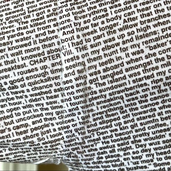 Unisex LITHOGRAPHS Mark Twain’s Huckleberry Finn 40,000 Word T-Shirt—SZ.… - Picture 12 of 17